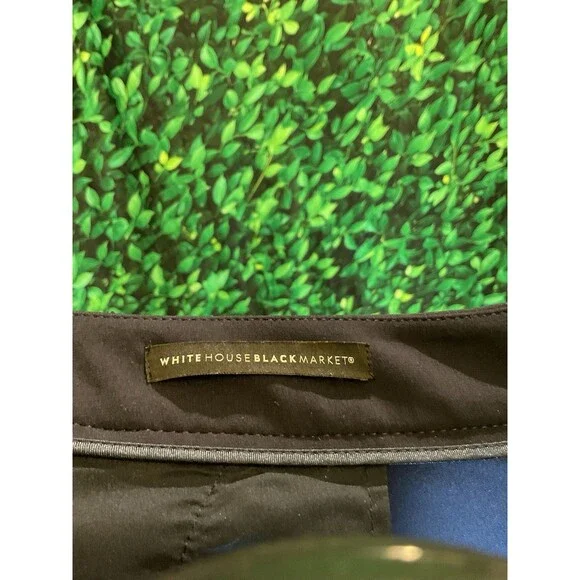 ✨ White House Black Market The Slim Crop Pants | Navy | Size 4 - Picture 6 of 8